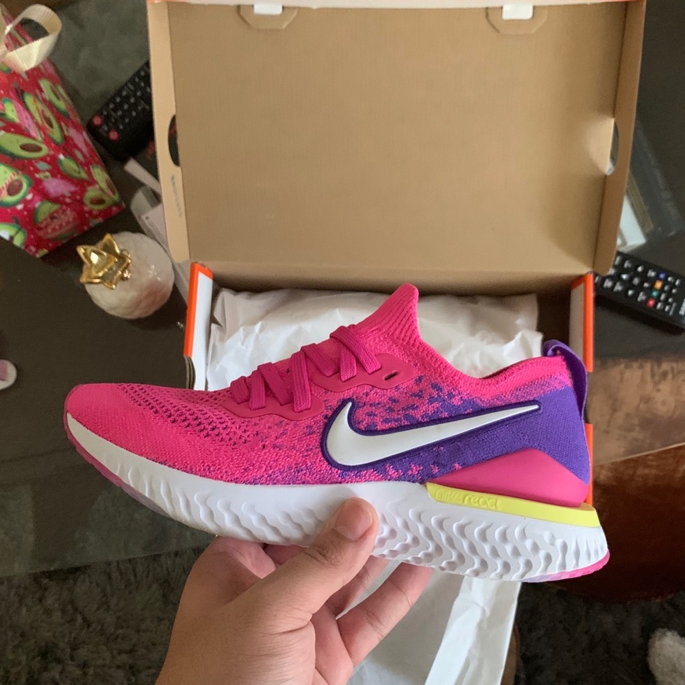 Nike Epic React Flyknit 2 pink/Purple Sz. 8